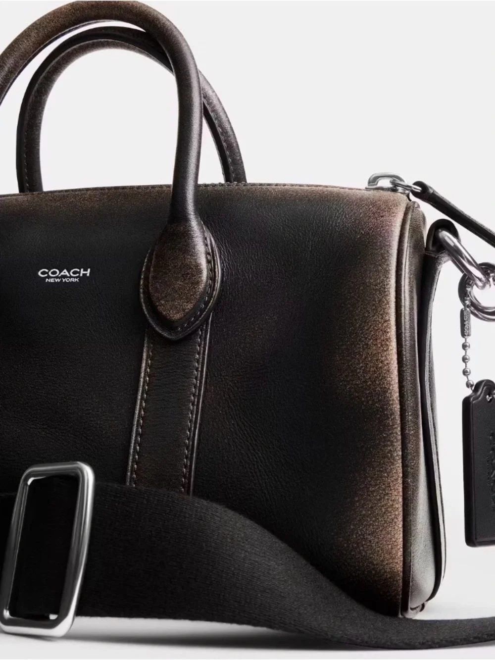 ❤️ Coach Black Glove-Tanned Loved Leather Compass 25 ❤️